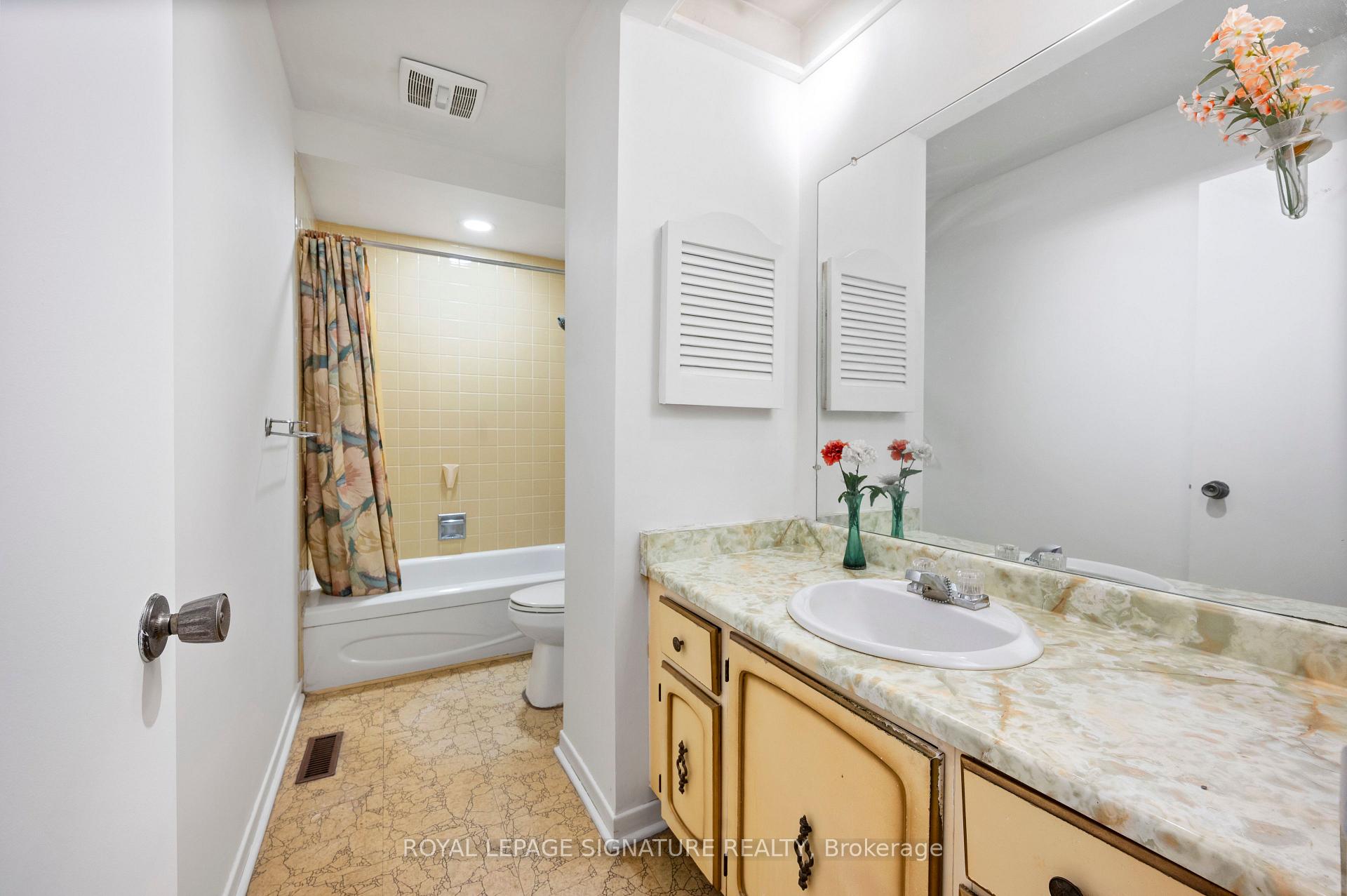 Photo 31 of 4069 Jefton Crescent, Mississauga, Erin Mills — HOMEH