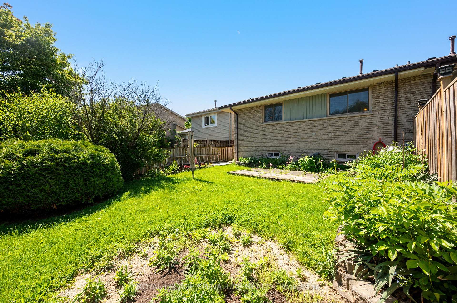Photo 45 of 4069 Jefton Crescent, Mississauga, Erin Mills — HOMEH
