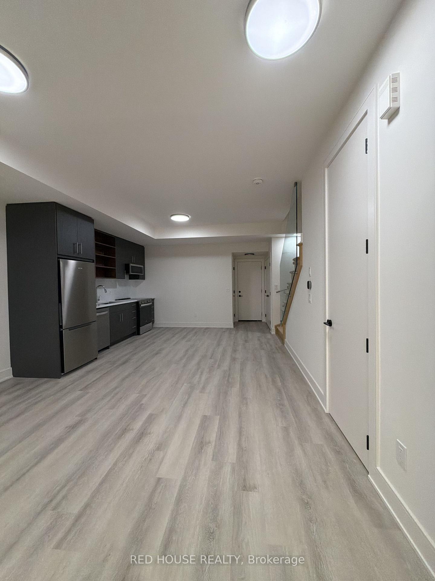 Photo 3 of 133 Everett Common, St. Catharines, Oakdale — HOMEH