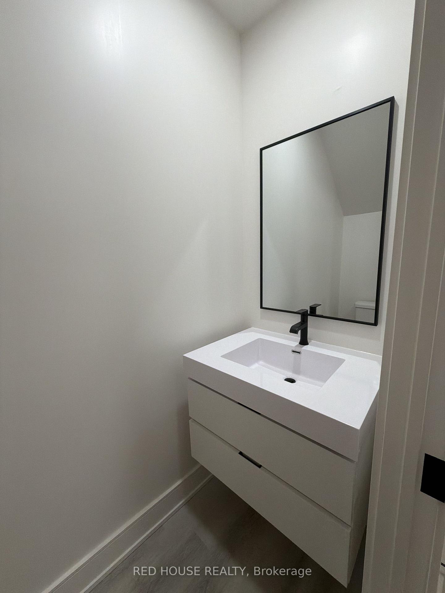 Photo 8 of 133 Everett Common, St. Catharines, Oakdale — HOMEH