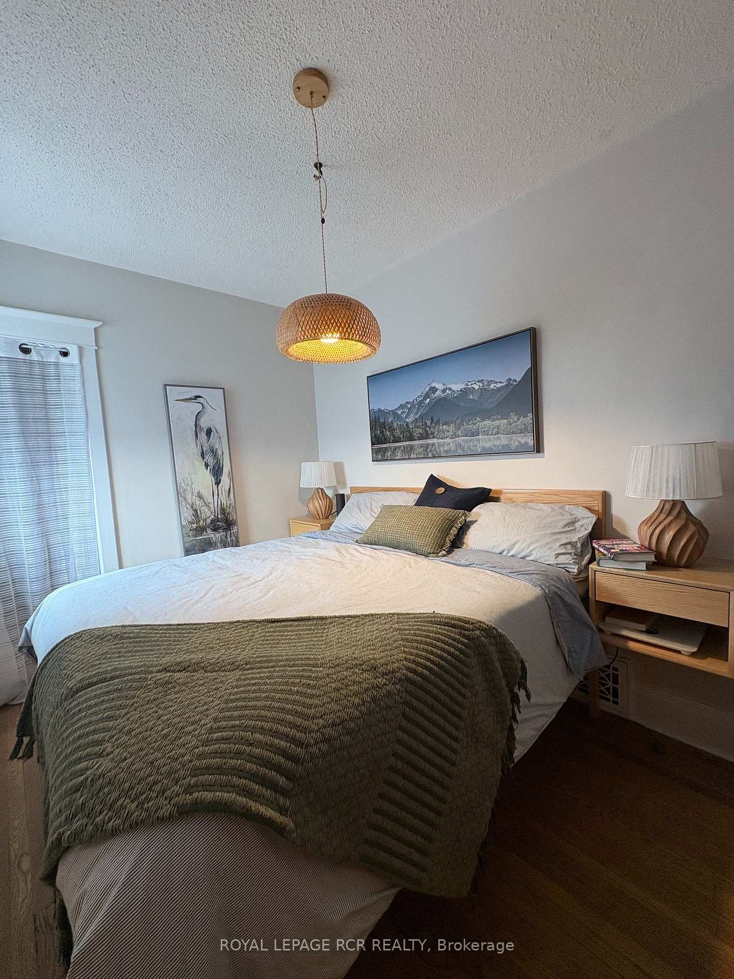 Photo 9 of 12 Orley Avenue, Toronto, Woodbine-Lumsden — HOMEH