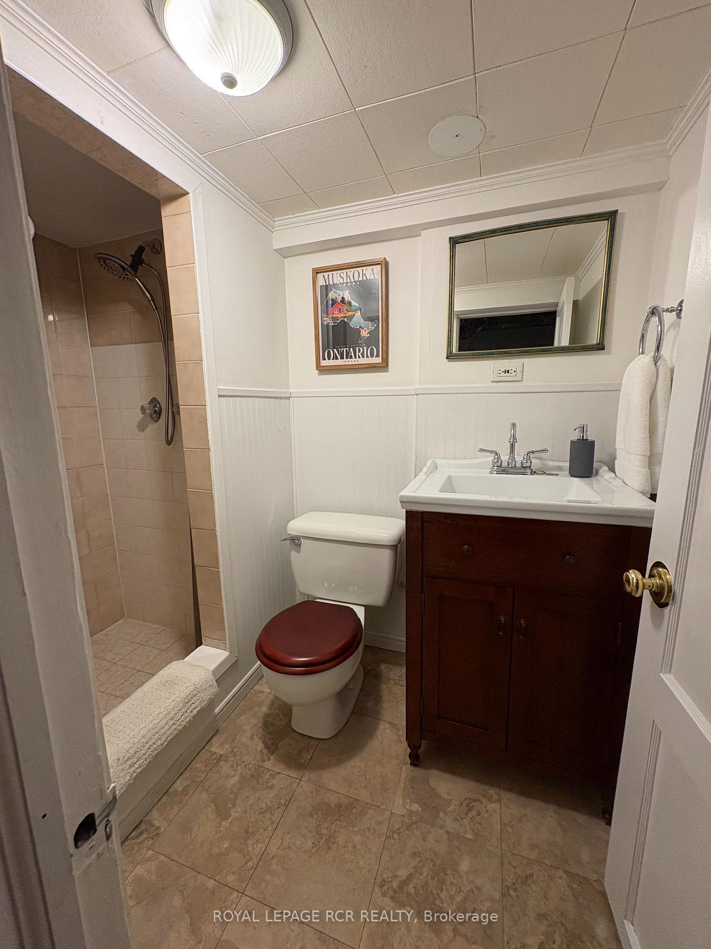 Photo 16 of 12 Orley Avenue, Toronto, Woodbine-Lumsden — HOMEH