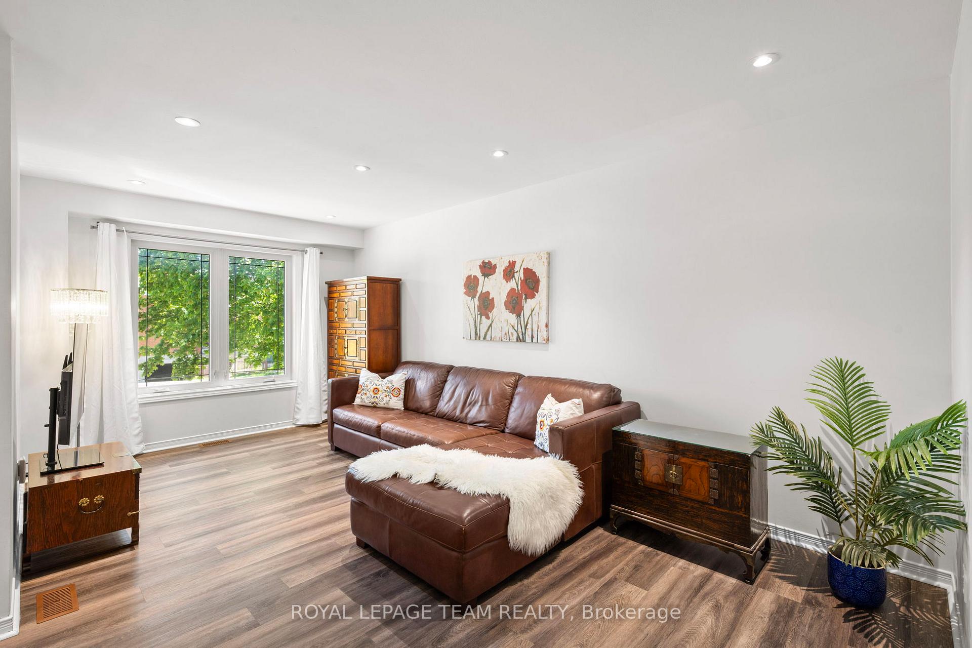 Photo 19 of 212 Provender Avenue, Ottawa, CFB Rockcliffe and Area — HOMEH