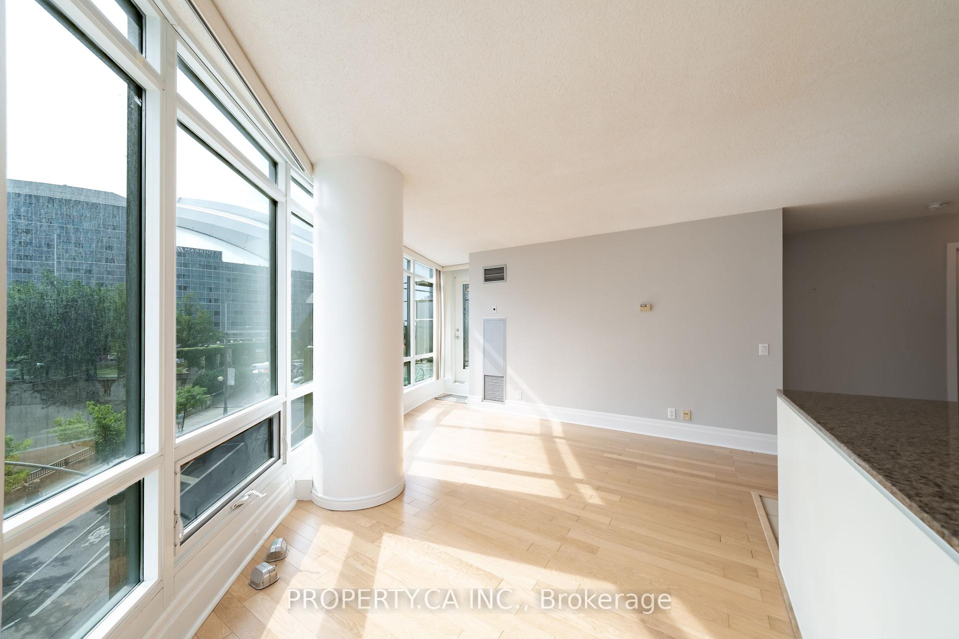 Photo 3 of Unit 603, 361 Front Street W, Toronto, Waterfront Communities — HOMEH