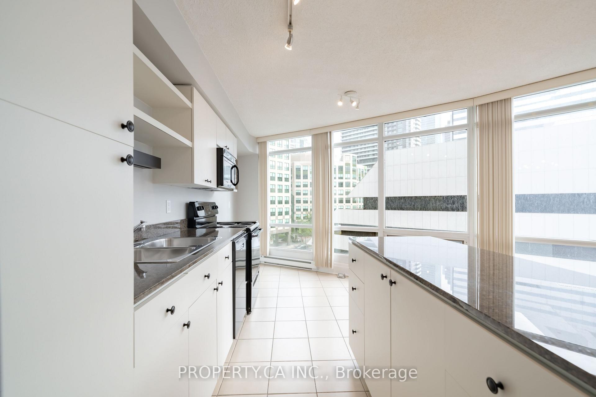 Photo 10 of Unit 603, 361 Front Street W, Toronto, Waterfront Communities — HOMEH