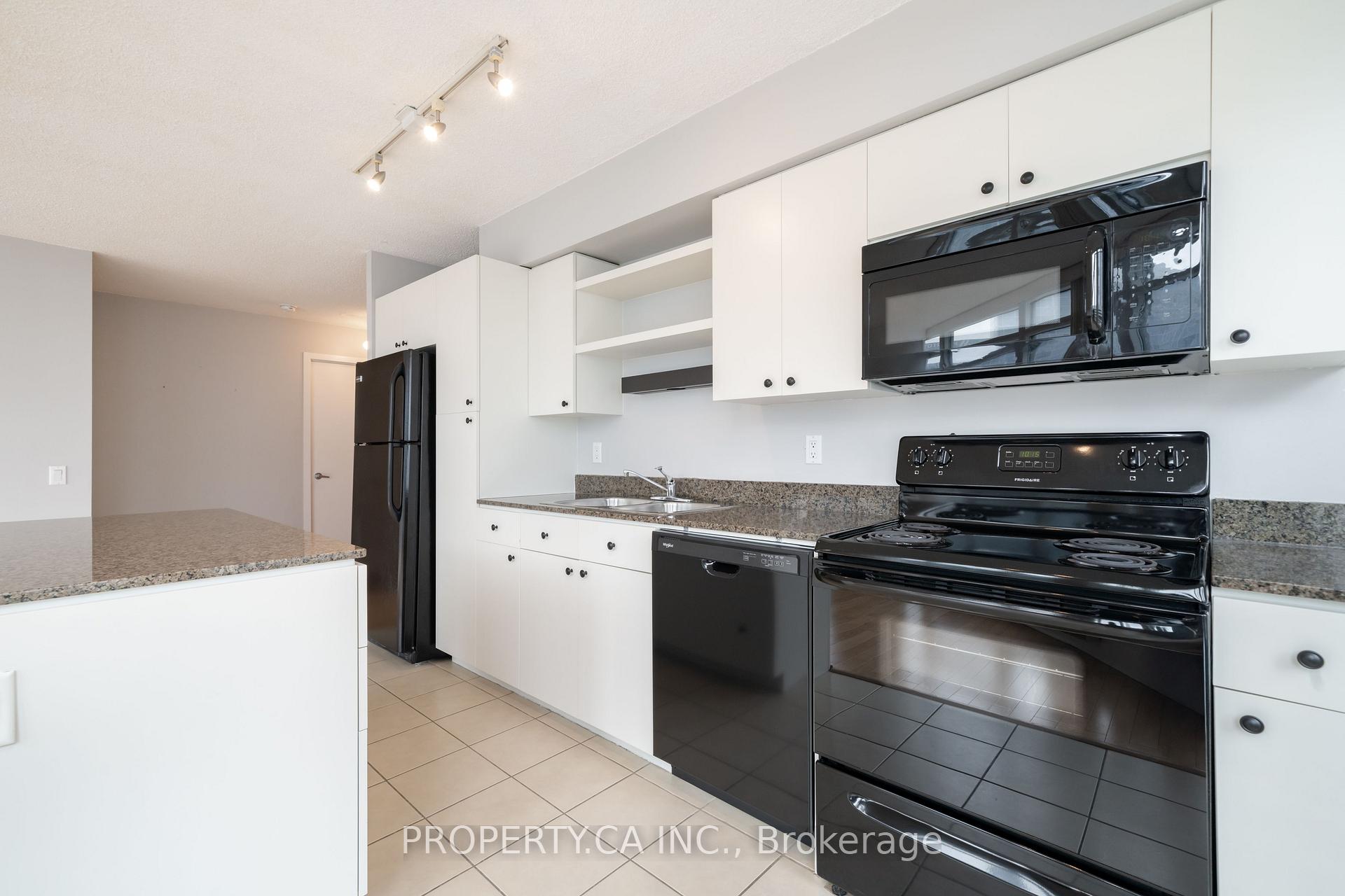 Photo 13 of Unit 603, 361 Front Street W, Toronto, Waterfront Communities — HOMEH