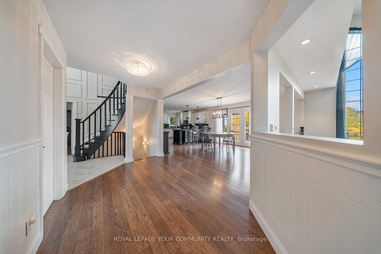 Photo 9 of Unit 10, 286194 County Road, Mono, Rural Mono — HOMEH