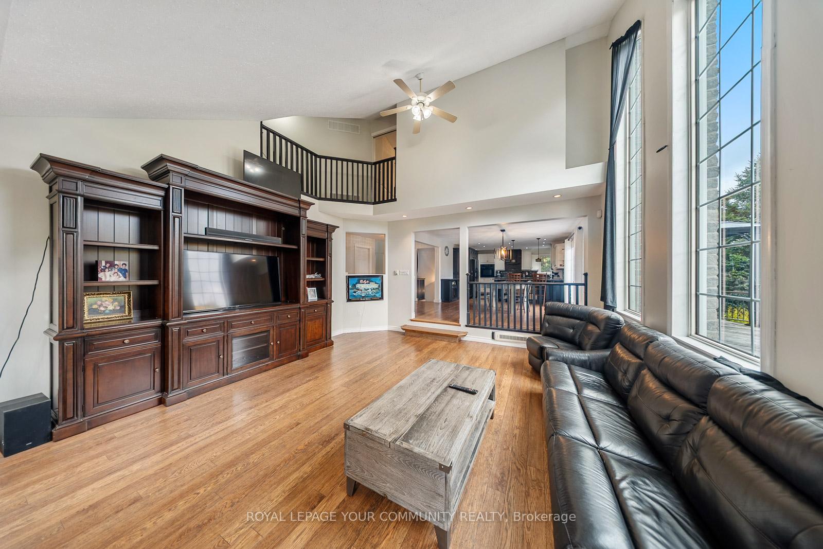 Photo 12 of Unit 10, 286194 County Road, Mono, Rural Mono — HOMEH