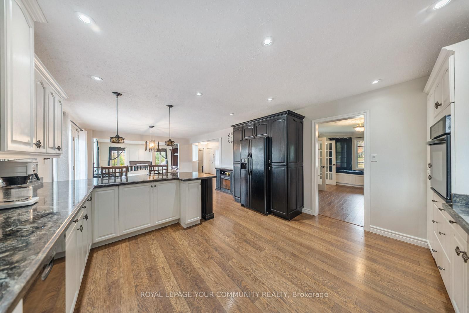 Photo 19 of Unit 10, 286194 County Road, Mono, Rural Mono — HOMEH