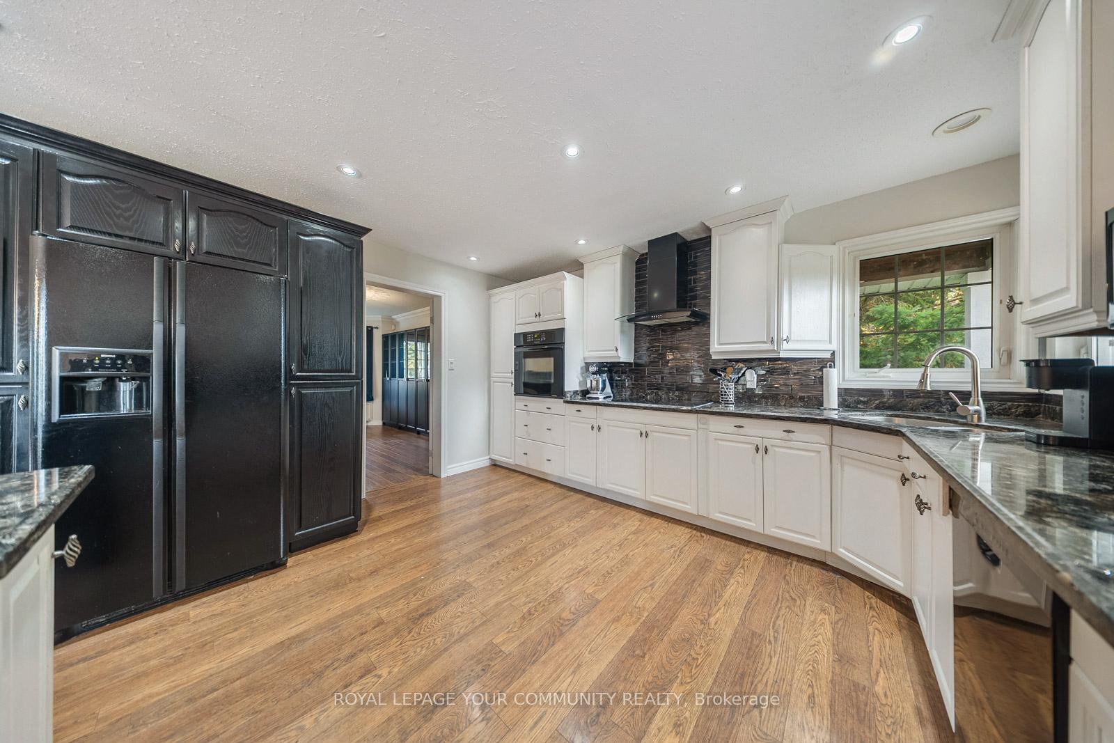 Photo 20 of Unit 10, 286194 County Road, Mono, Rural Mono — HOMEH