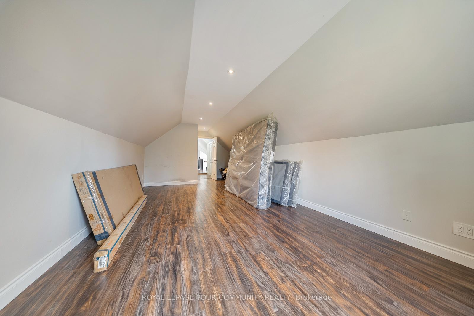 Photo 37 of Unit 10, 286194 County Road, Mono, Rural Mono — HOMEH