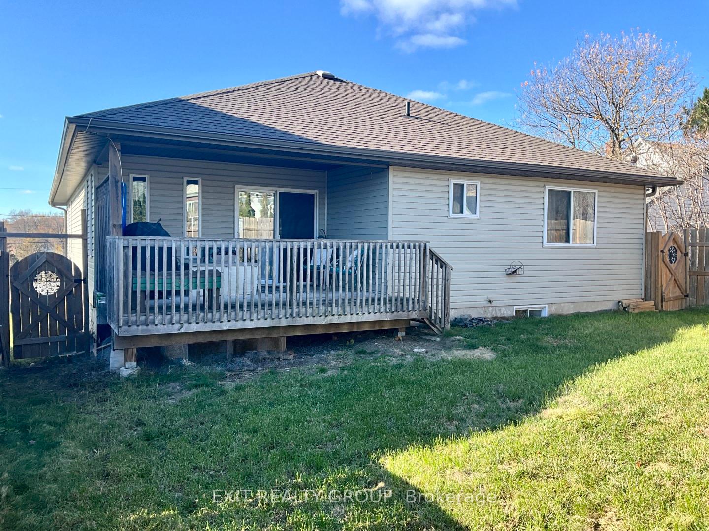 Photo 5 of 354 Riverside Parkway, Quinte West, Frankford Ward — HOMEH
