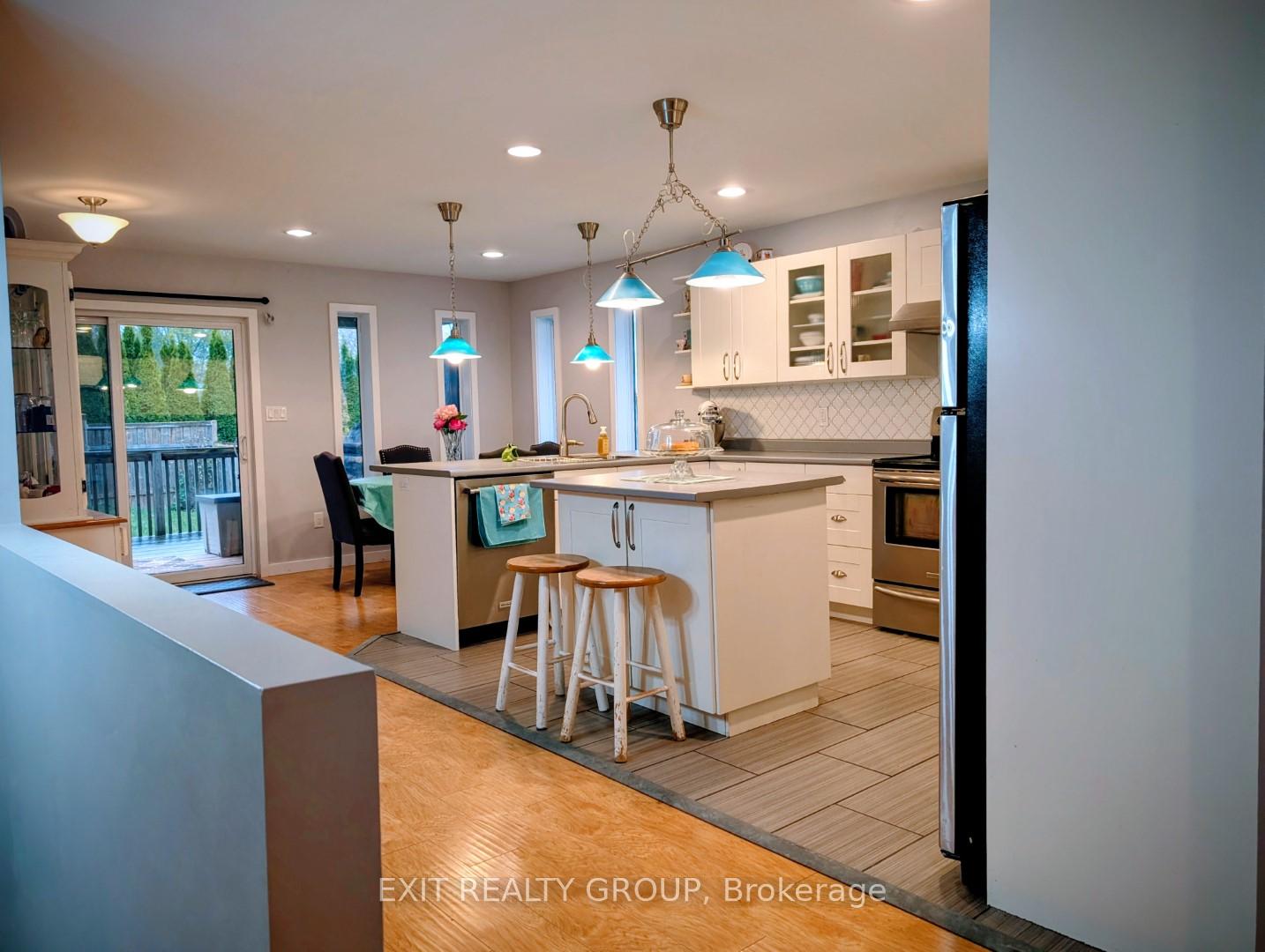 Photo 9 of 354 Riverside Parkway, Quinte West, Frankford Ward — HOMEH