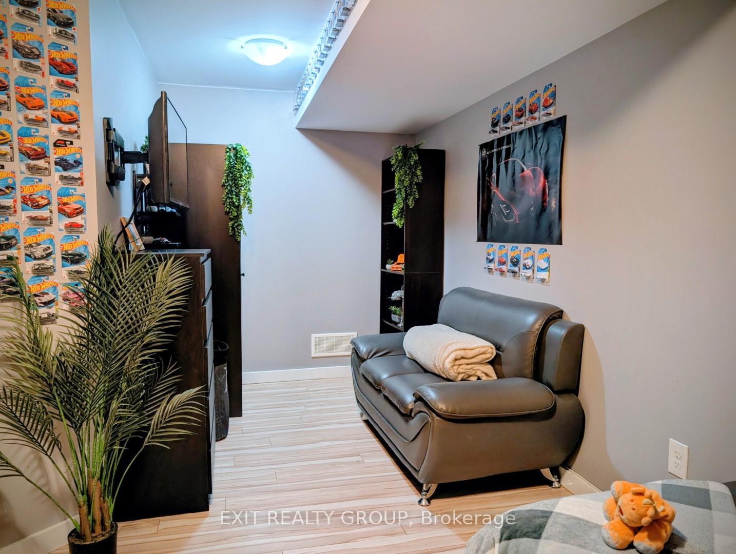 Photo 23 of 354 Riverside Parkway, Quinte West, Frankford Ward — HOMEH