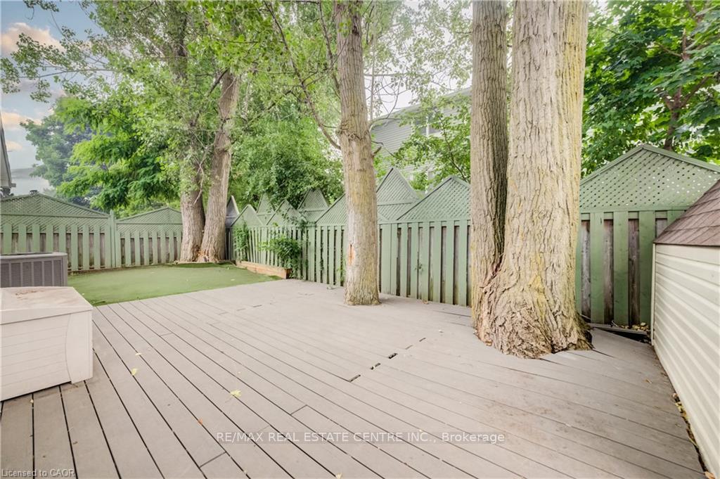 Photo 1 of Unit B, 297 Country Hill Drive, Kitchener, Country Hills — HOMEH