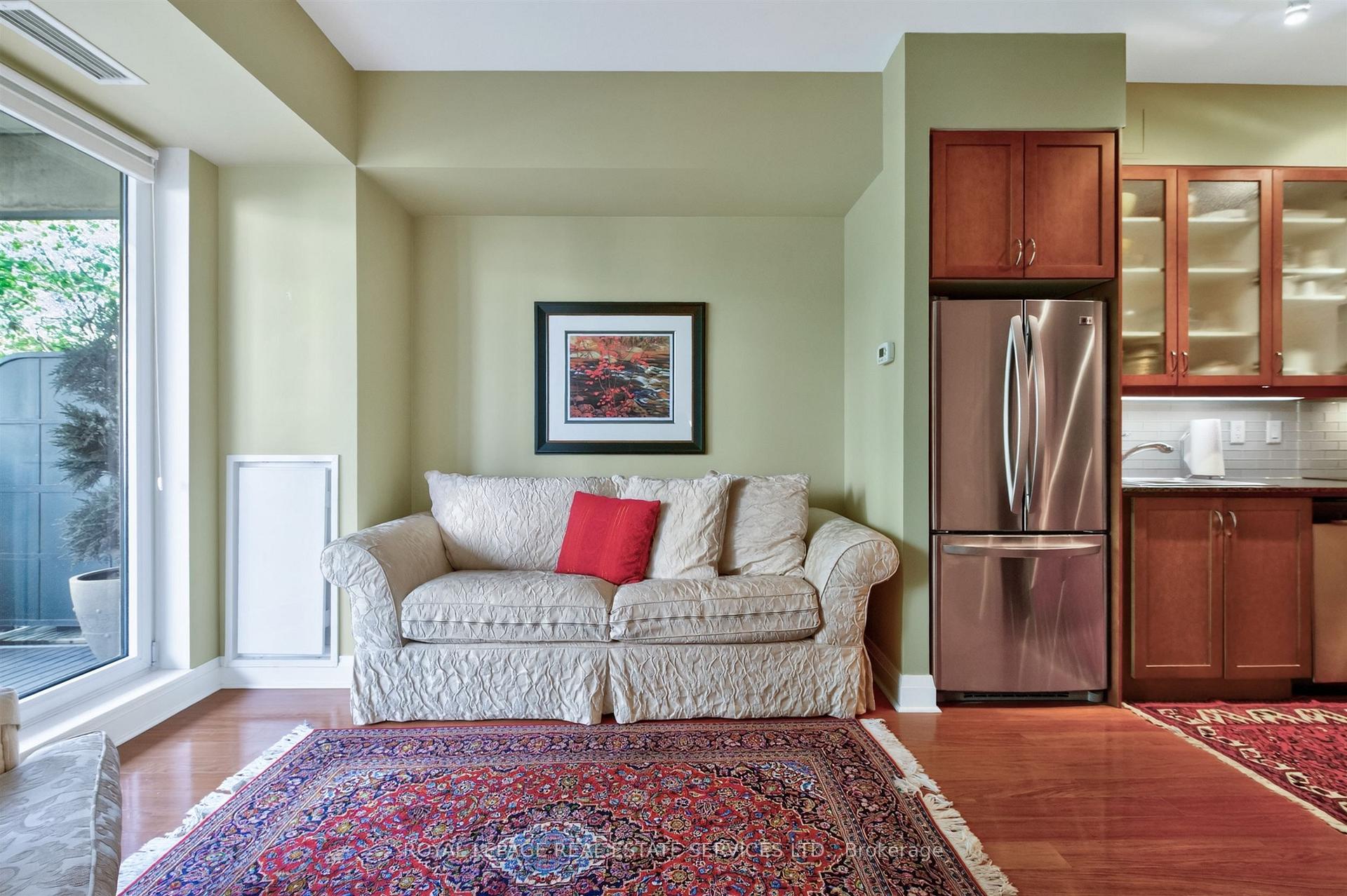 Photo 10 of Unit 401, 25 Scrivener Square, Toronto, Rosedale-Moore Park — HOMEH