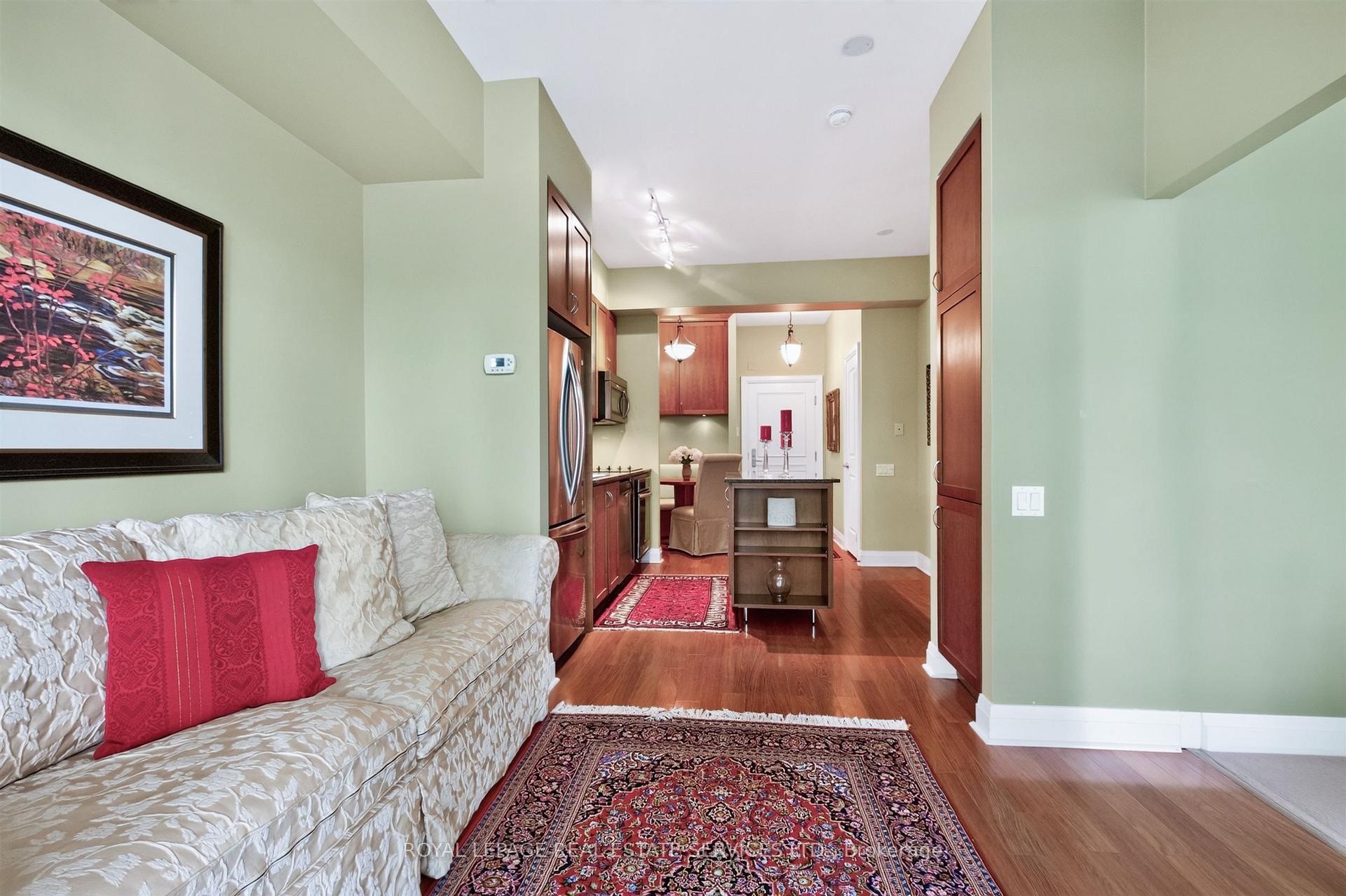 Photo 14 of Unit 401, 25 Scrivener Square, Toronto, Rosedale-Moore Park — HOMEH