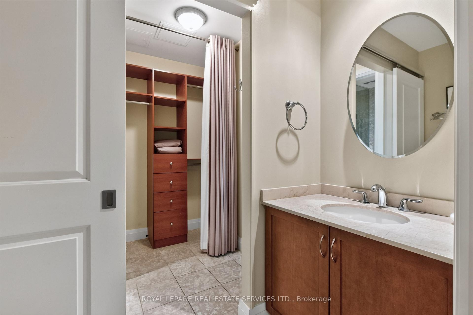 Photo 18 of Unit 401, 25 Scrivener Square, Toronto, Rosedale-Moore Park — HOMEH