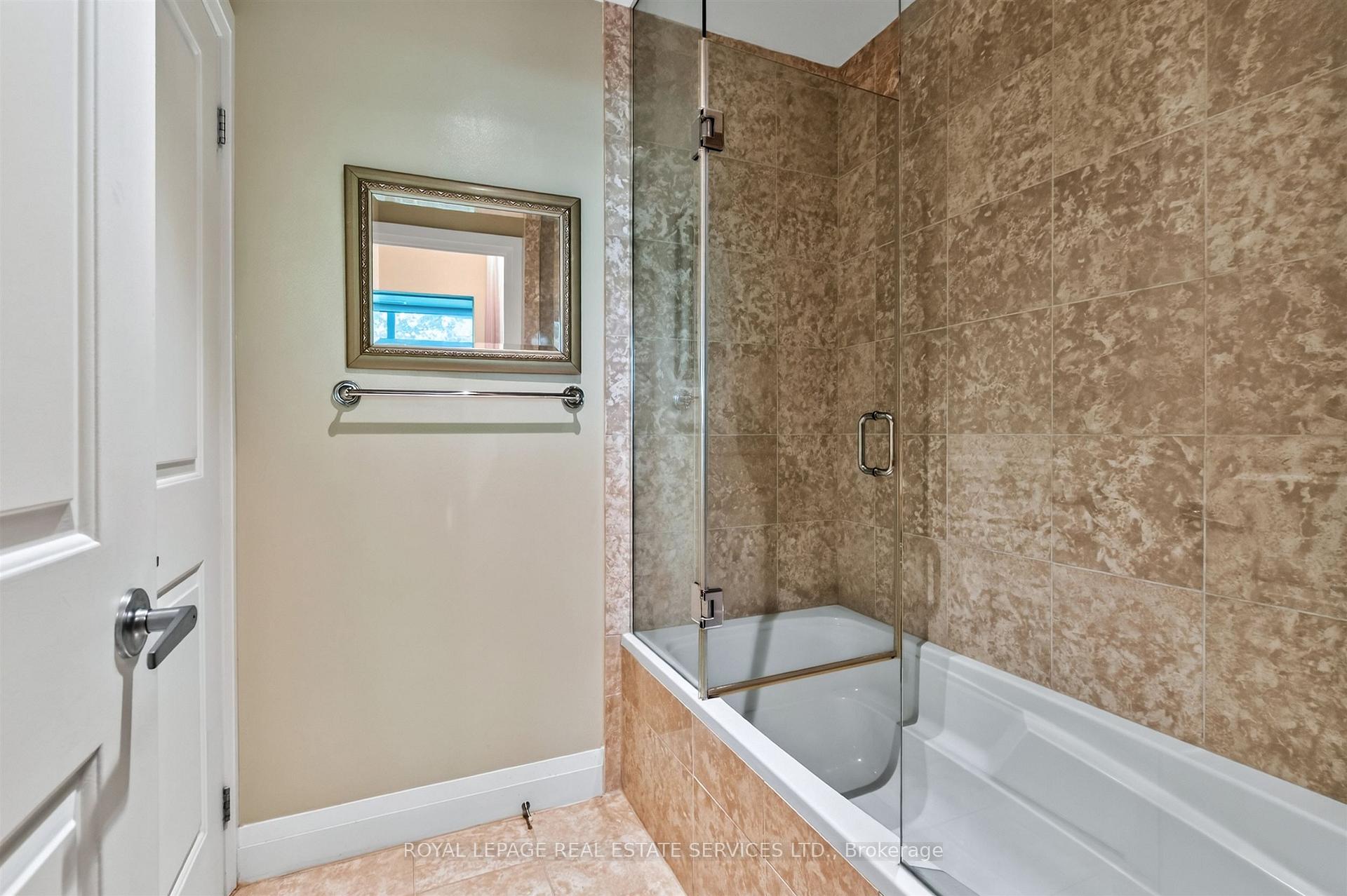 Photo 20 of Unit 401, 25 Scrivener Square, Toronto, Rosedale-Moore Park — HOMEH