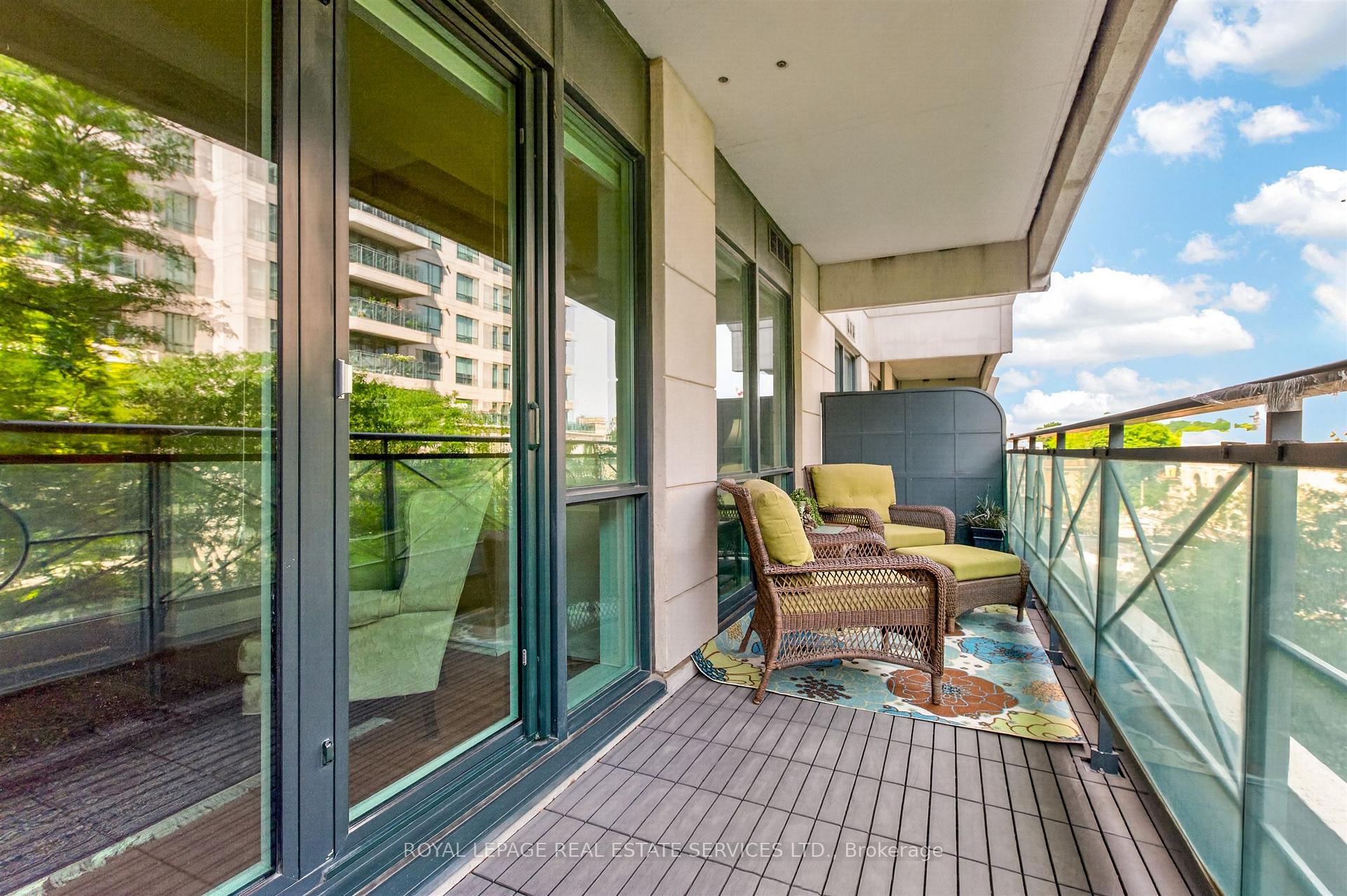 Photo 23 of Unit 401, 25 Scrivener Square, Toronto, Rosedale-Moore Park — HOMEH