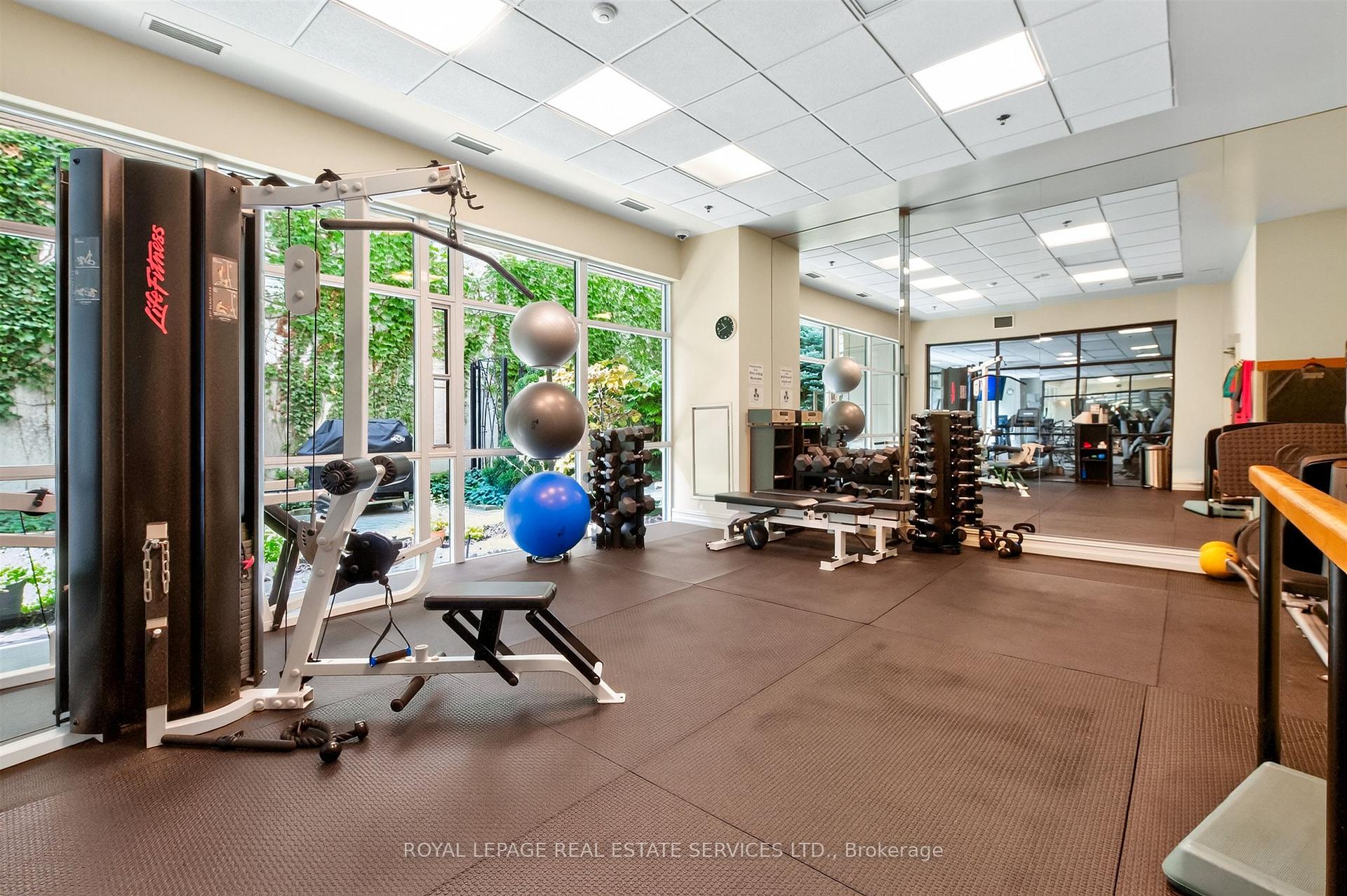 Photo 26 of Unit 401, 25 Scrivener Square, Toronto, Rosedale-Moore Park — HOMEH