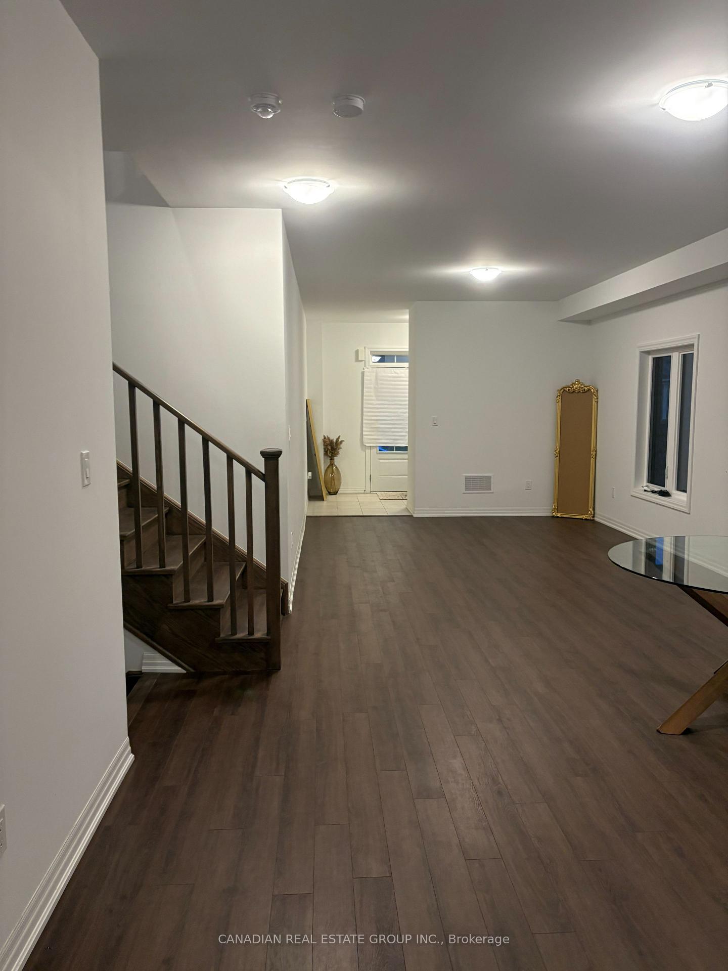 Photo 6 of 10 Stennett Drive, Georgina, Keswick North — HOMEH