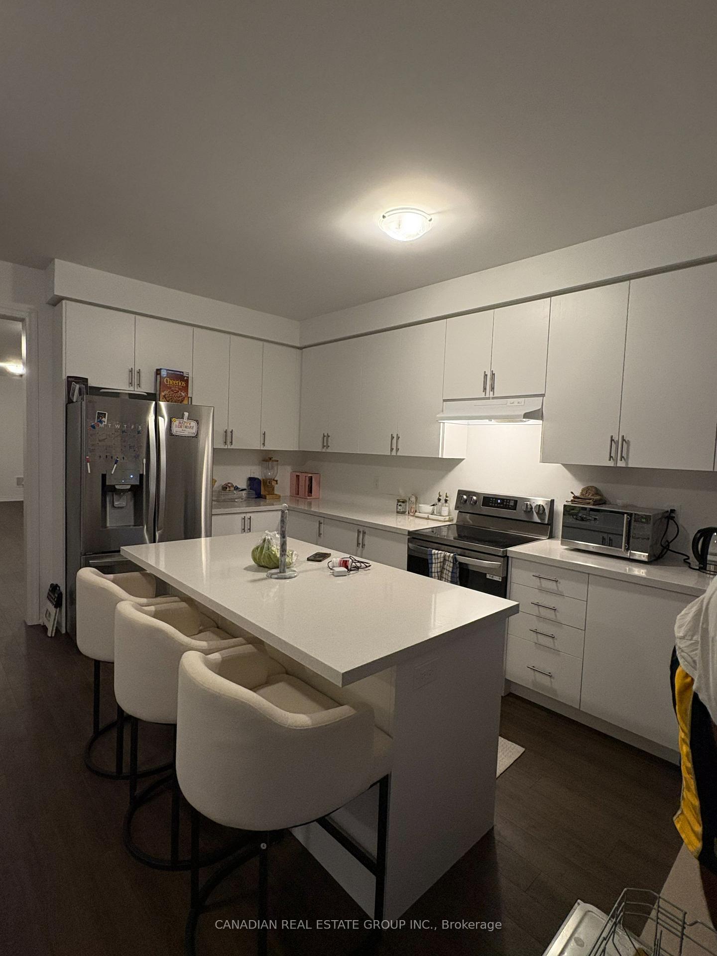 Photo 15 of 10 Stennett Drive, Georgina, Keswick North — HOMEH
