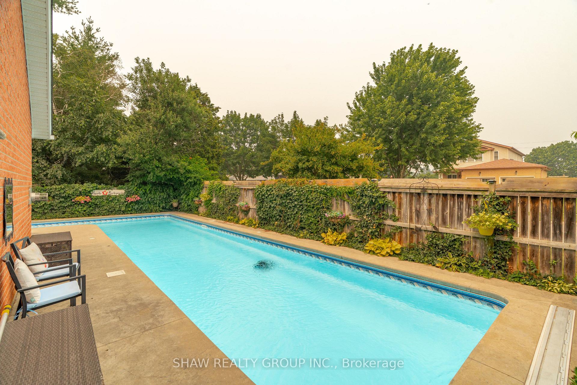 Photo 4 of 79 Beaverbrook Crescent, Cambridge, Little's Corners — HOMEH