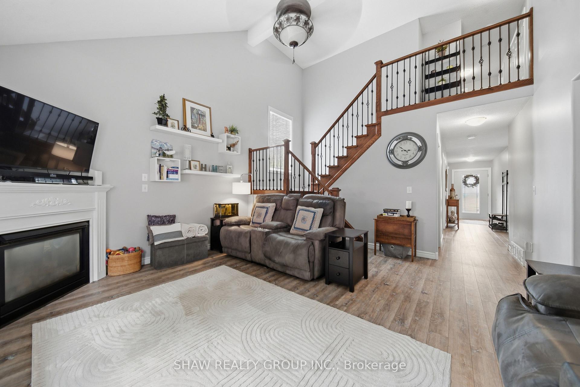 Photo 19 of 79 Beaverbrook Crescent, Cambridge, Little's Corners — HOMEH
