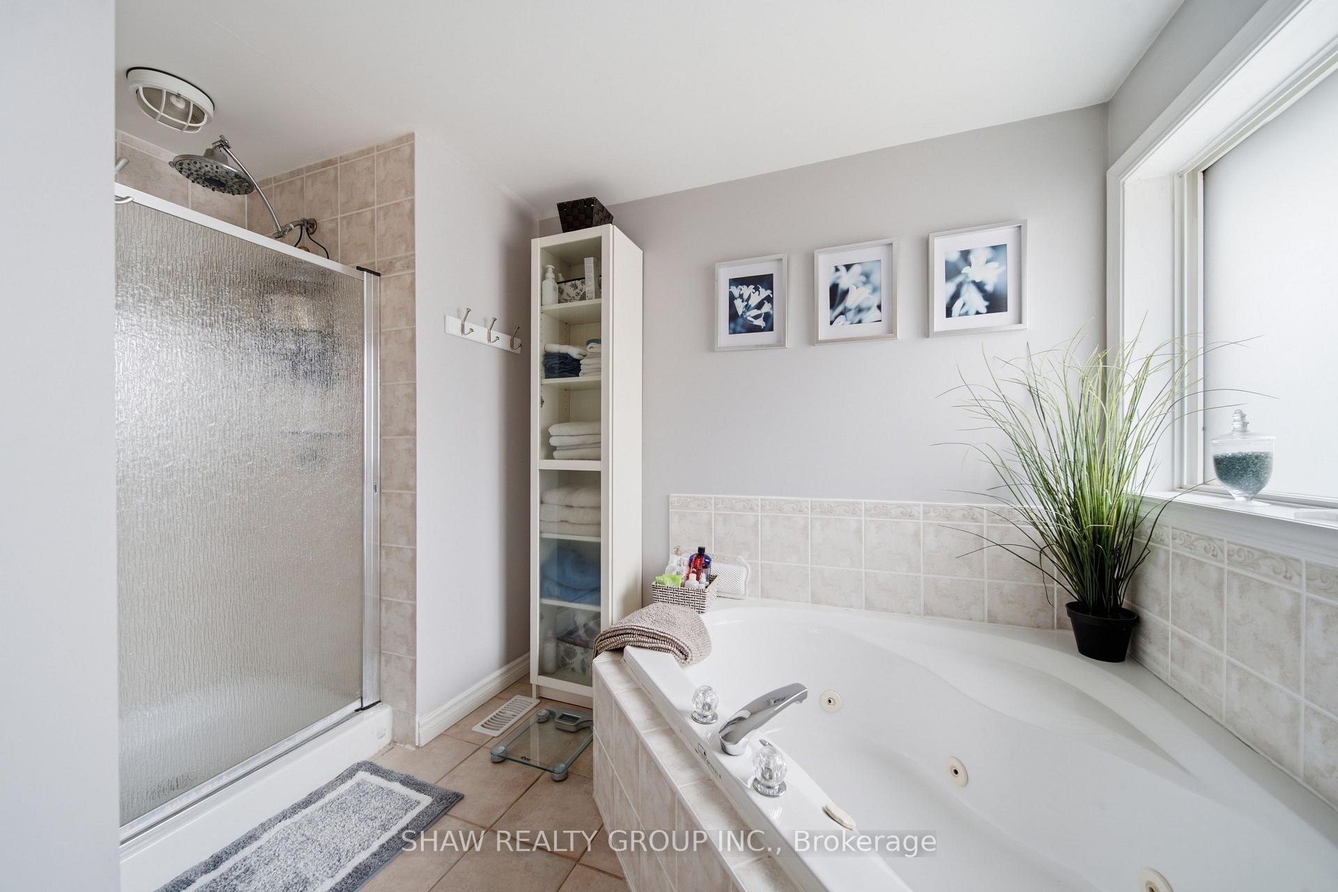 Photo 37 of 79 Beaverbrook Crescent, Cambridge, Little's Corners — HOMEH