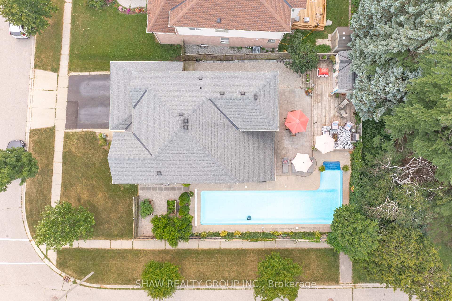 Photo 48 of 79 Beaverbrook Crescent, Cambridge, Little's Corners — HOMEH