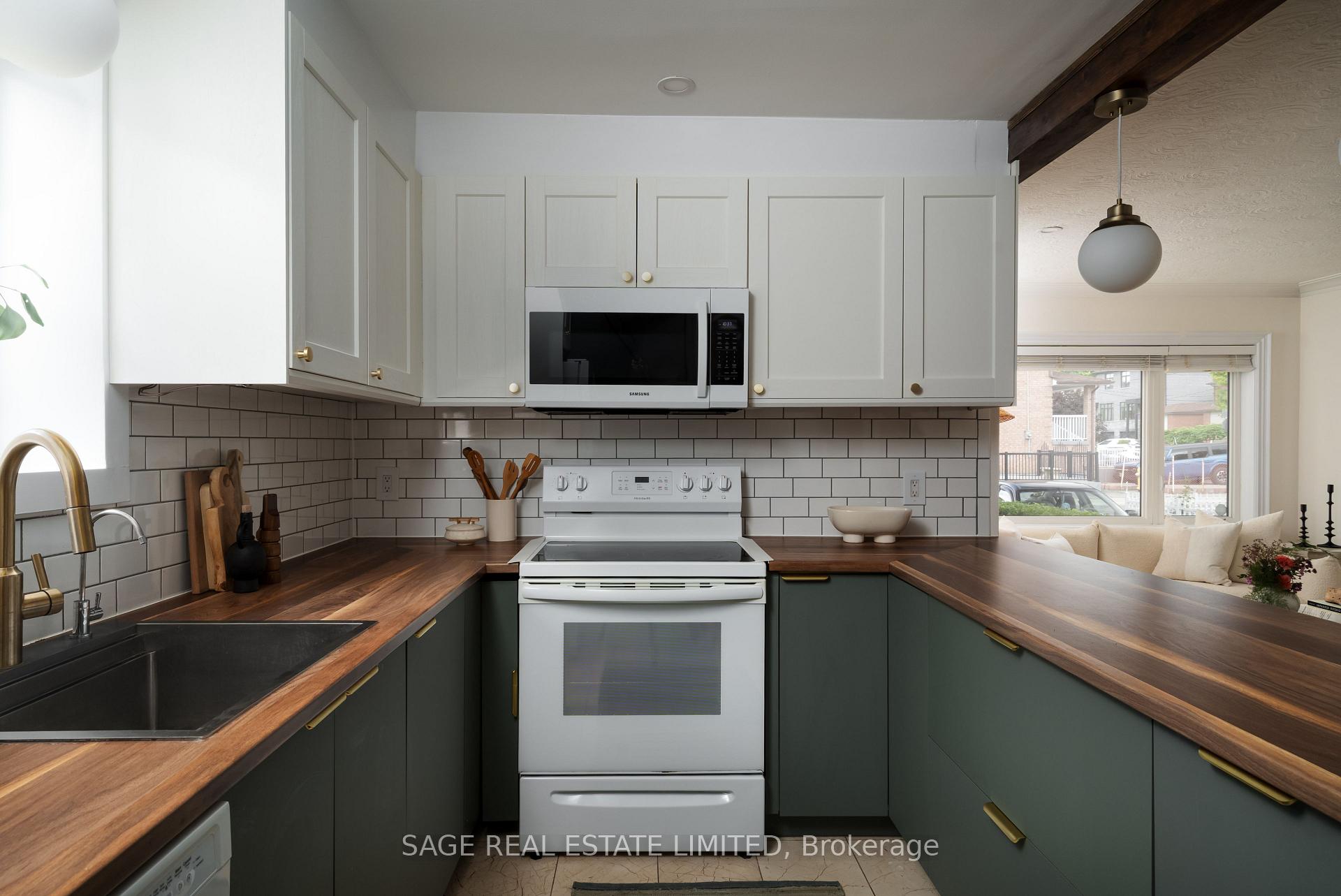 Photo 10 of 505 Caledonia Road, Toronto, Caledonia-Fairbank — HOMEH