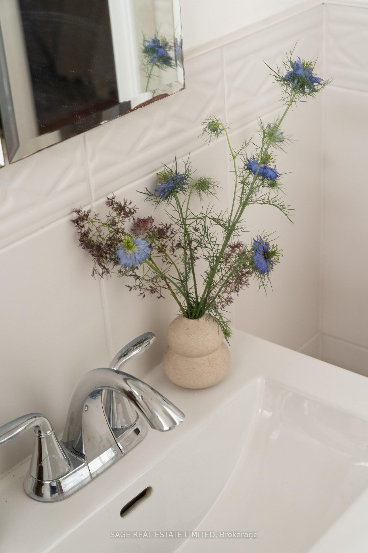 Photo 22 of 505 Caledonia Road, Toronto, Caledonia-Fairbank — HOMEH