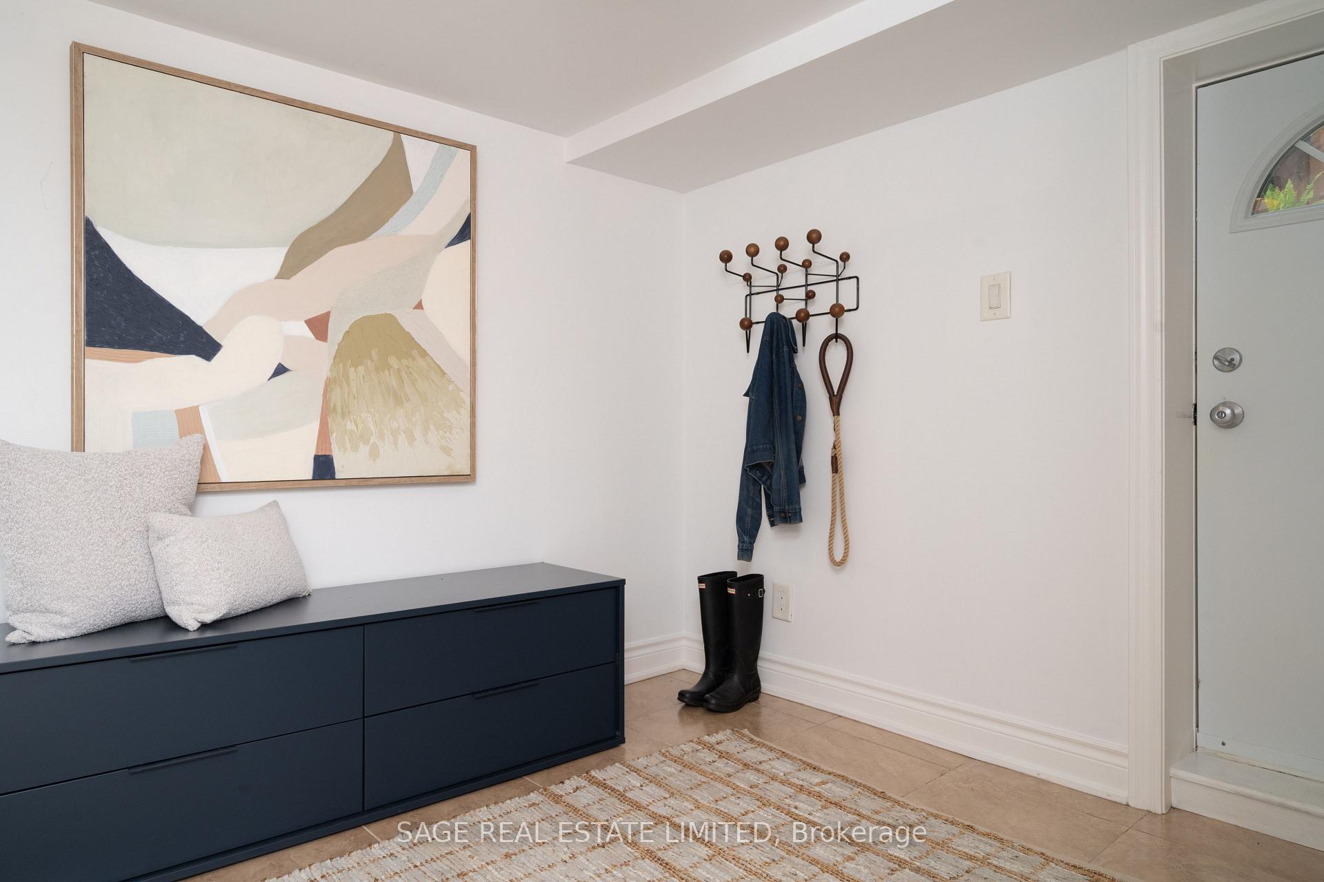 Photo 31 of 505 Caledonia Road, Toronto, Caledonia-Fairbank — HOMEH
