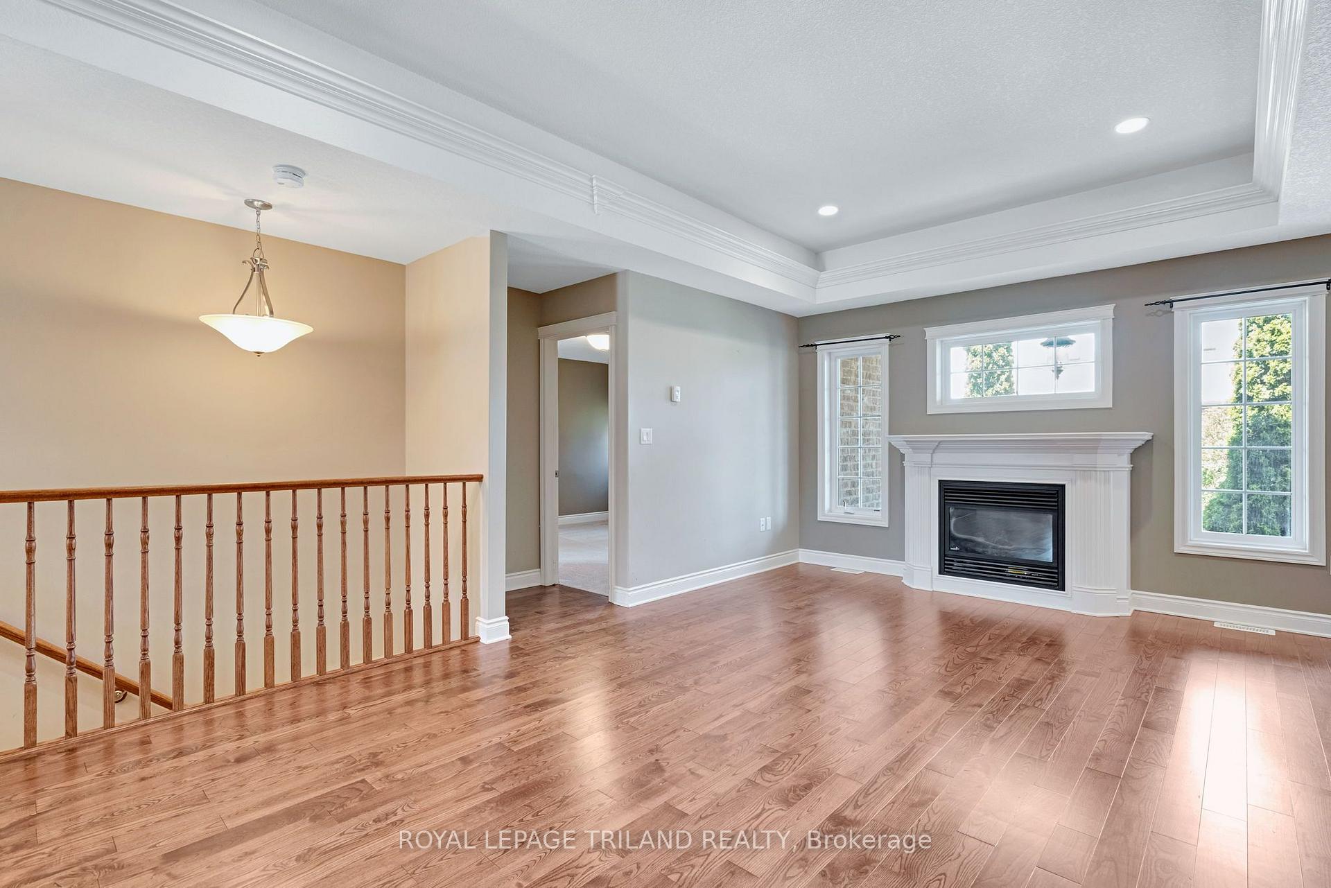 Photo 9 of 35 Cassie Crescent, Strathroy-Caradoc, NE — HOMEH