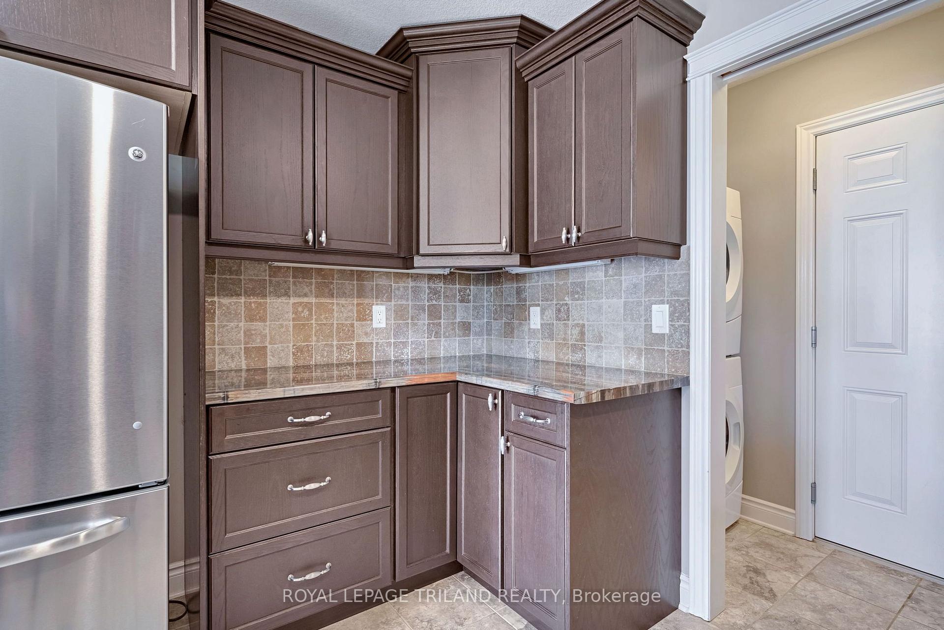 Photo 18 of 35 Cassie Crescent, Strathroy-Caradoc, NE — HOMEH