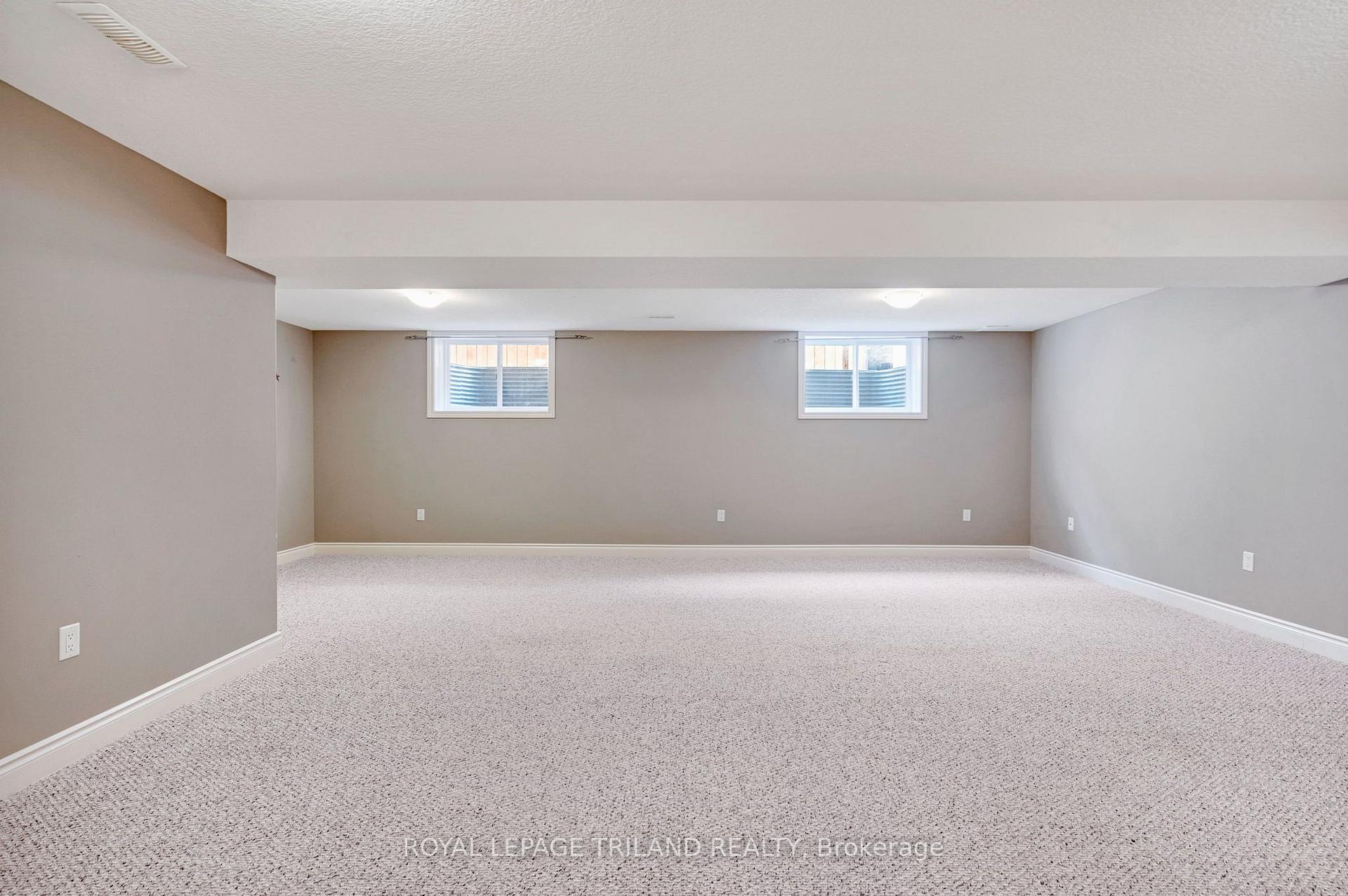 Photo 30 of 35 Cassie Crescent, Strathroy-Caradoc, NE — HOMEH