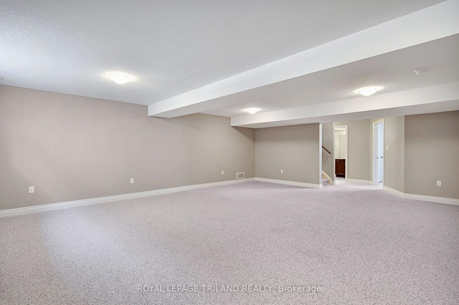 Photo 33 of 35 Cassie Crescent, Strathroy-Caradoc, NE — HOMEH