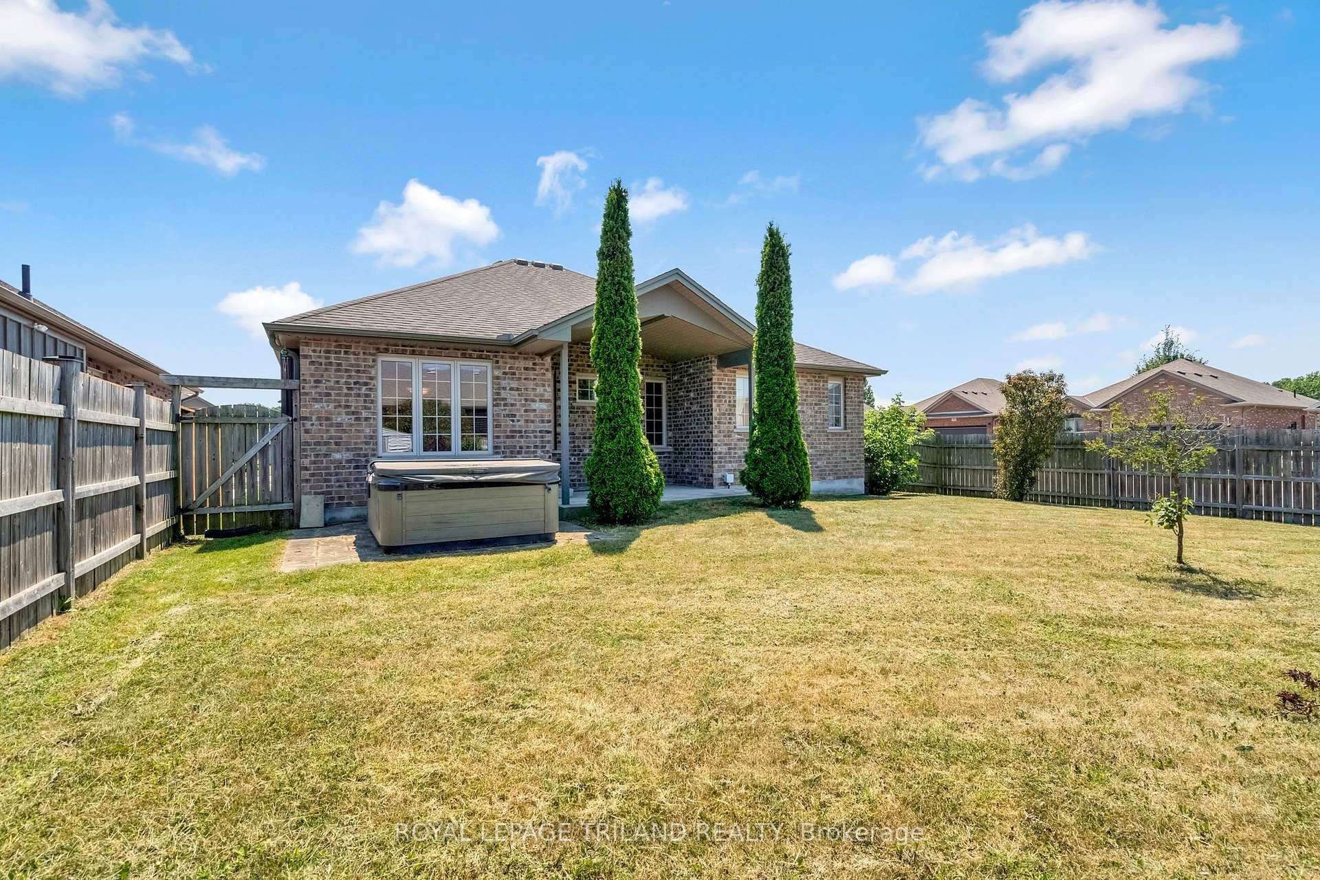Photo 39 of 35 Cassie Crescent, Strathroy-Caradoc, NE — HOMEH