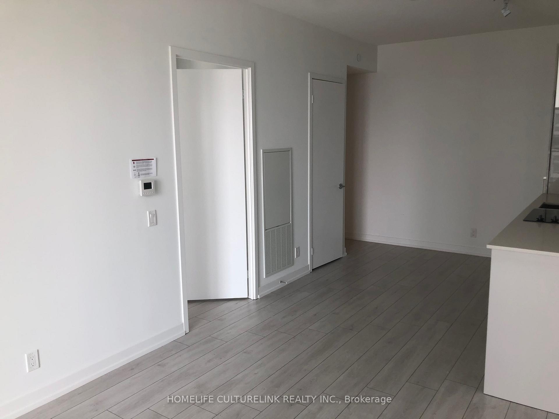 Photo 7 of Unit 4611, 950 Portage Parkway, Vaughan, Vaughan Corporate Centre — HOMEH