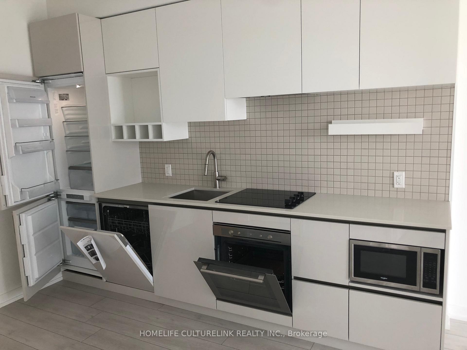 Photo 4 of Unit 4611, 950 Portage Parkway, Vaughan, Vaughan Corporate Centre — HOMEH