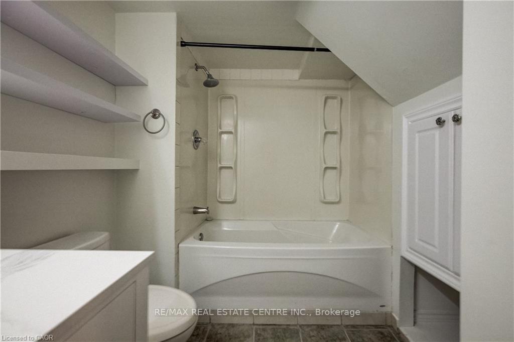 Photo 12 of Unit C, 297 Country Hill Drive, Kitchener, Country Hills — HOMEH