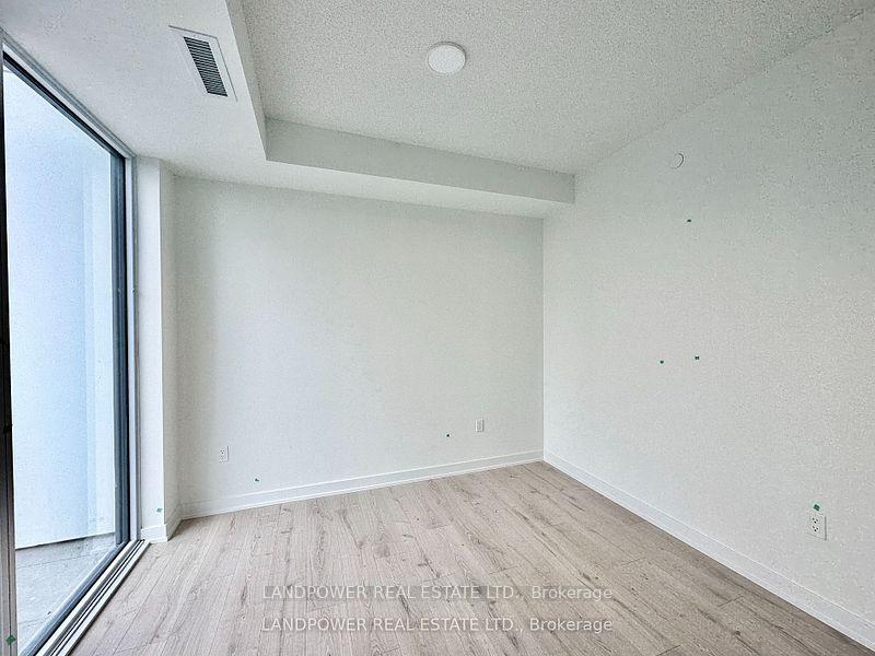 Photo 10 of Unit 904, 9 Tecumseth Street, Toronto, Niagara — HOMEH