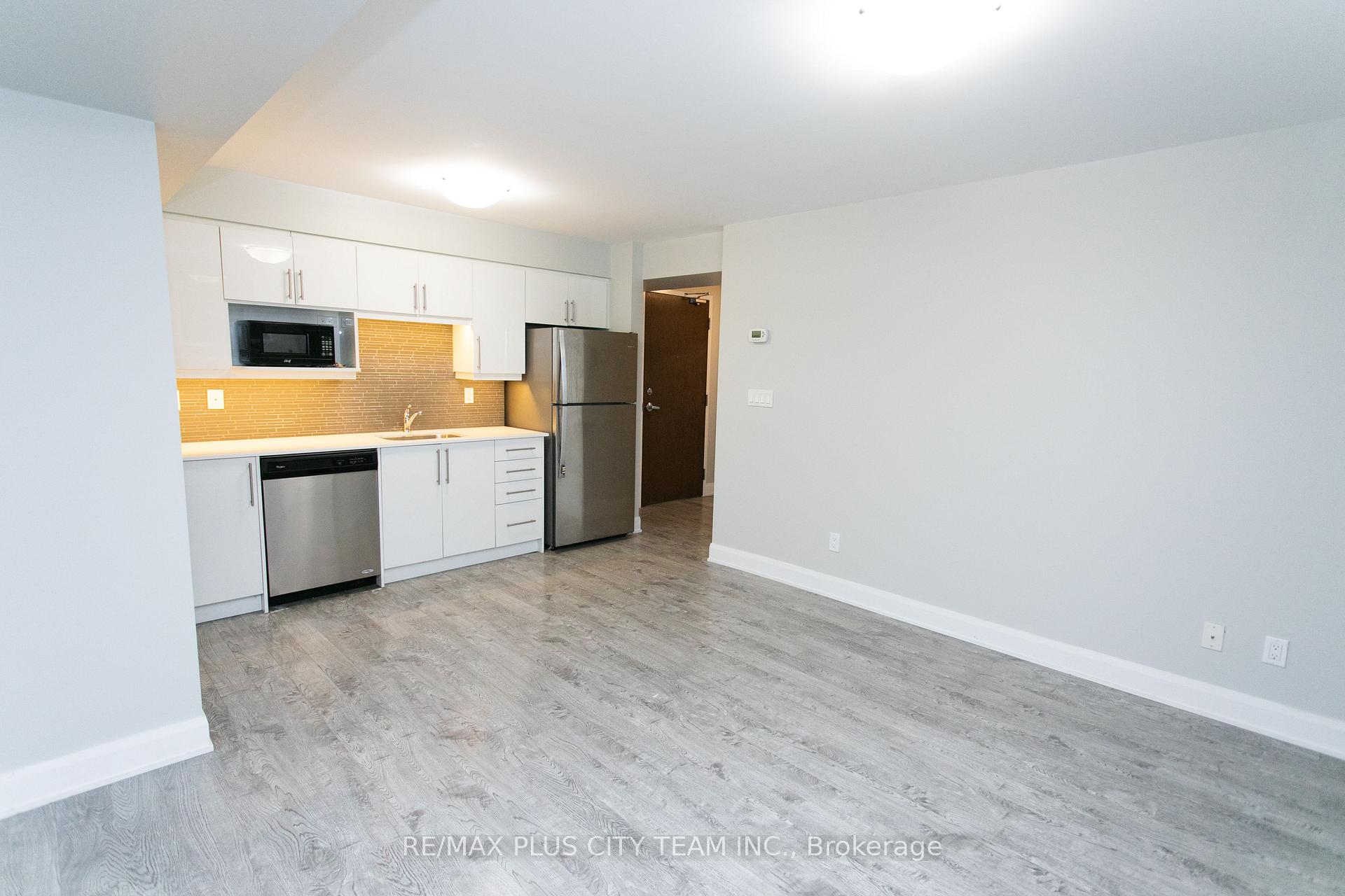 Photo 2 of Unit L03, 686 Bathurst Street, Toronto, Palmerston-Little Italy — HOMEH