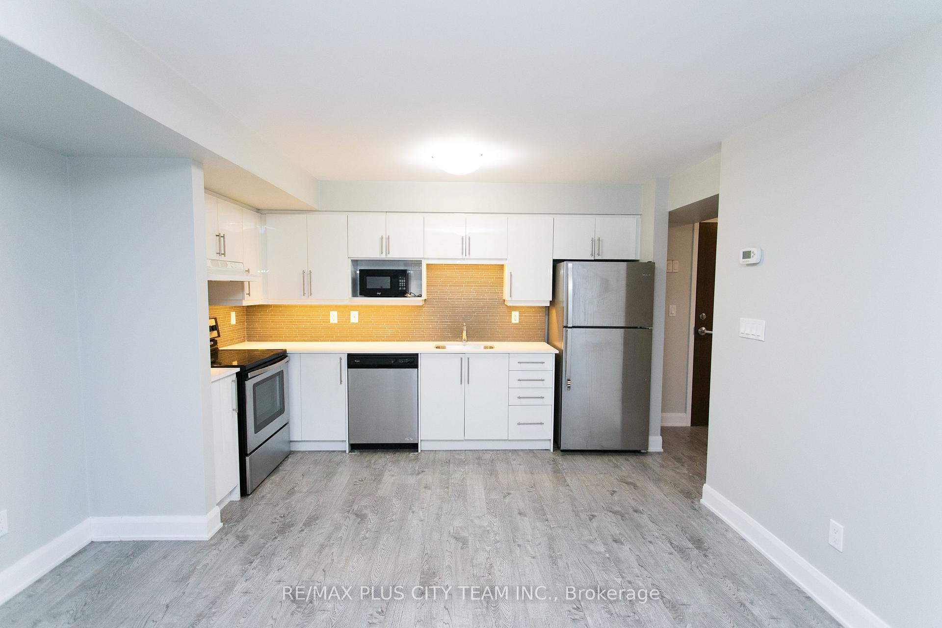 Photo 3 of Unit L03, 686 Bathurst Street, Toronto, Palmerston-Little Italy — HOMEH