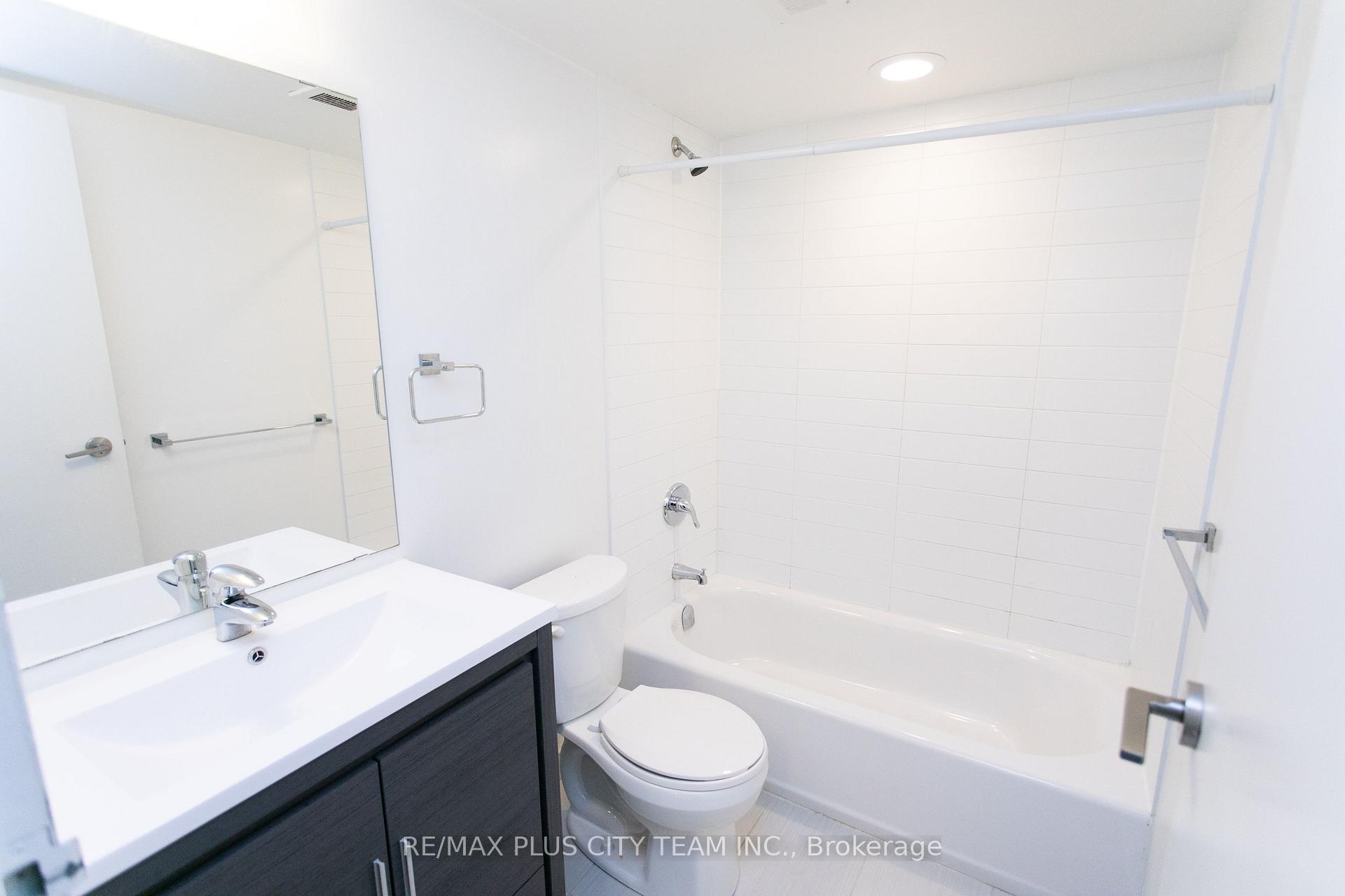 Photo 11 of Unit L03, 686 Bathurst Street, Toronto, Palmerston-Little Italy — HOMEH