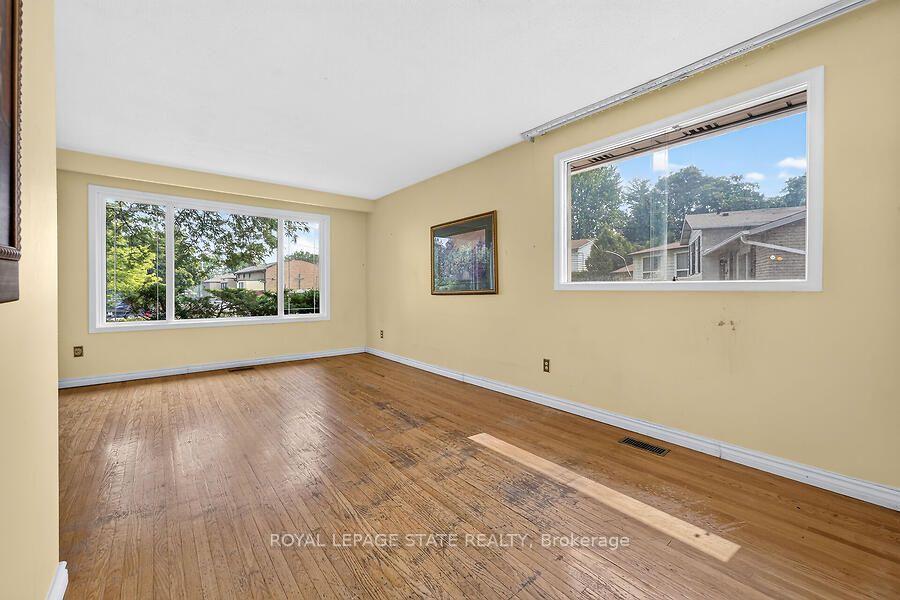 Photo 8 of 16 Sunshine Court, Hamilton, Rolston — HOMEH