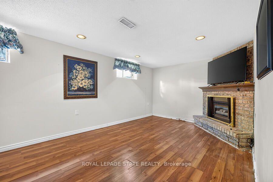 Photo 25 of 16 Sunshine Court, Hamilton, Rolston — HOMEH