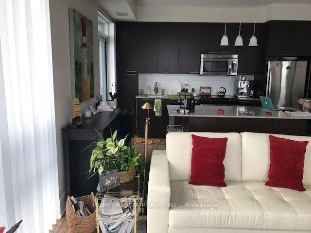 Photo 14 of Unit 1914, 70 Roehampton Avenue, Toronto, Mount Pleasant West — HOMEH
