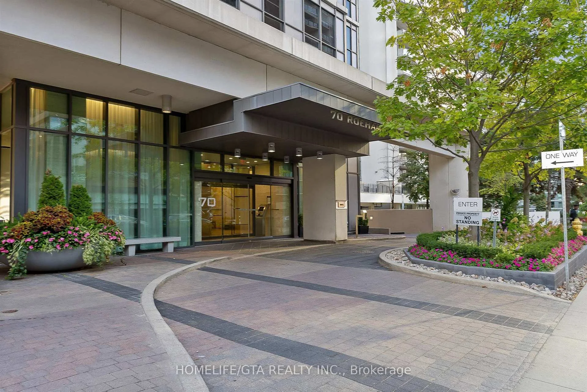 Photo 13 of Unit 1914, 70 Roehampton Avenue, Toronto, Mount Pleasant West — HOMEH